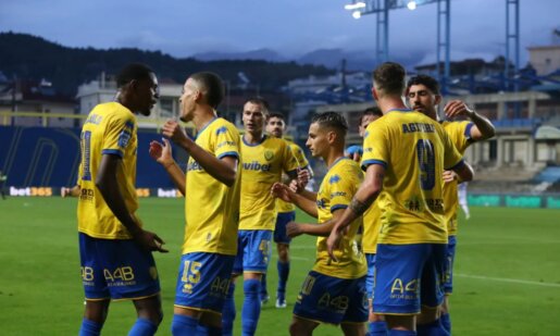 Τα πάνω-κάτω στη SL1 μιας και η βαθμολογία μετά το τέλος της 10ης Αγωνιστικής άλλη ομάδα στην κορυφή - Στην 9η θέση ο Παναιτωλικός, στο -1 από τις θέσεις 5 έως 8.