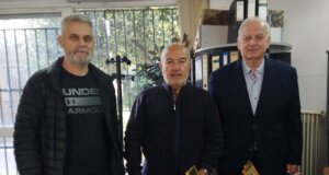 Ο Γεώργιος Λεχουρίτης ως Πρόεδρος του Ινστιτούτου Καταναλωτών Ελλάδος επισκέφθηκε τα γραφεία του Συλλόγου Πολυτέκνων Αγρινίου και Περιχώρων.