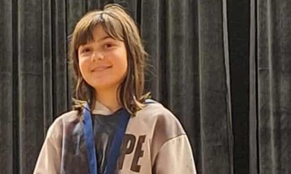 Η Πηνελόπη Στούπα είναι η 11χρονη που κατέκτησε το Χρυσό Μετάλλιο στο 15ο Σχολικό Πρωτάθλημα της Γυμναστικής Εταιρείας Αγρινίου (Γ.Ε.Α.) στις 23 Νοεμβρίου 2025.