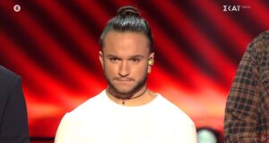 Ο Θοδωρής Κουτσουπιάς τραγούδησε το «Να 'Σαν τα Νιάτα Δυο Φορές» και απέδειξε πως το Αγρίνιο μέσω του 19χρονου καλλιτέχνη έχει και συνέχεια στο «The Voice of Greece»!