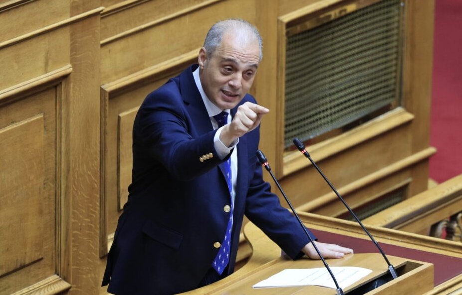 Ο Κυριάκος Βελόπουλος ανέφερε στη Βουλή τις αντιδράσεις που έχουν δημιουργηθεί στο Θέρμο γύρω από το κλείσιμο του Ταχυδρομικού Καταστήματος των ΕΛ.ΤΑ. ενώ έθεσε και τέσσερα ερωτήματα.