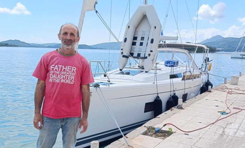 Τραγωδία στα Παλιάμπελα του Δήμου Ακτίου-Βόνιτσας - Δεν τα κατάφερε ο Χρήστος Μήτσουρας, ο εκλιπών είχε προ ημερών εργατικό ατύχημα, αφήνει πίσω του 3 παιδιά.