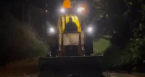 Στο Ζευγαράκι Μακρυνείας κατά τις βραδινές ώρες της 26ης Νοεμβρίου προκλήθηκαν πλημμύρες από υπερχείλιση ρέματος, άμεσα έσπευσαν στο σημείο αρμόδιοι από τον Δήμο.