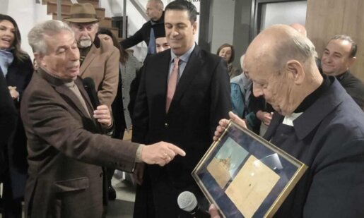 Στο Αγρίνιο τις απογευματινές ώρες της Τετάρτης, 10 Δεκεμβρίου 2025 εγκαινιάστηκε στην Παλαιά Δημοτική Αγορά η μόνιμη Έκθεση της Συλλογής Νικολάου Ράππου, παρουσία πλήθος κόσμου.