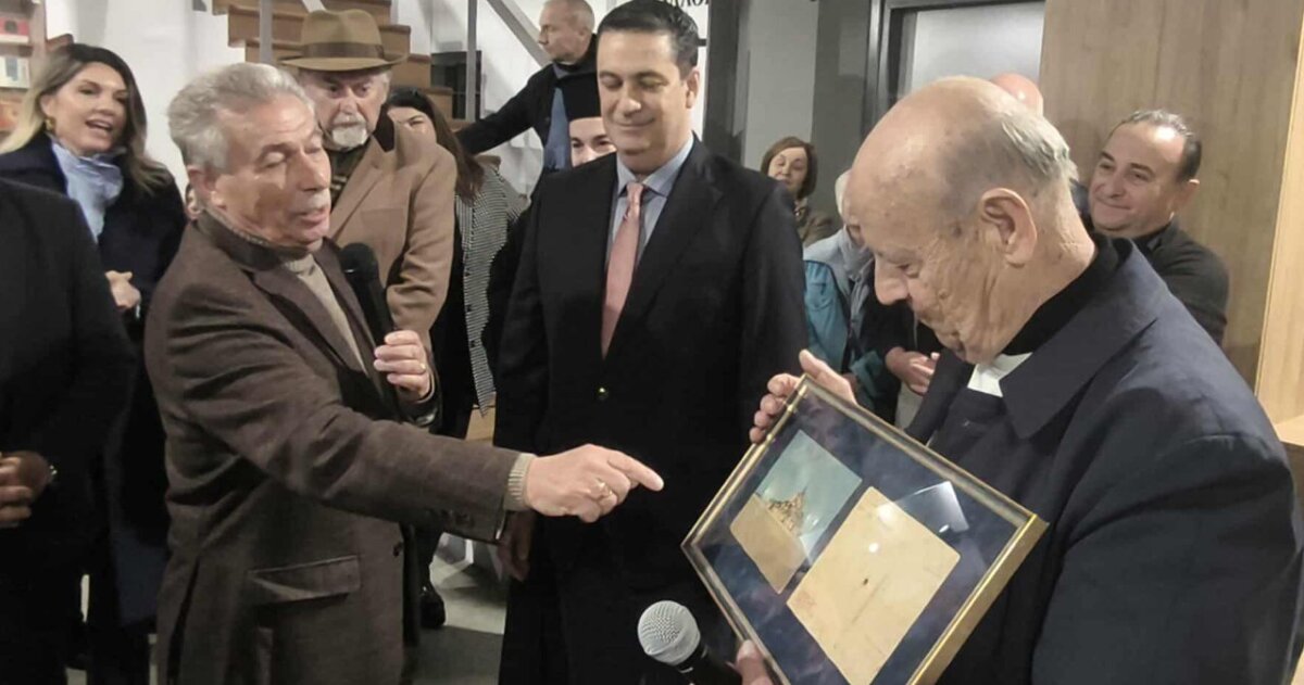 Στο Αγρίνιο τις απογευματινές ώρες της Τετάρτης, 10 Δεκεμβρίου 2025 εγκαινιάστηκε στην Παλαιά Δημοτική Αγορά η μόνιμη Έκθεση της Συλλογής Νικολάου Ράππου, παρουσία πλήθος κόσμου.