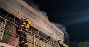 Στην Άνω Βασιλική Ναυπακτίας υπήρξε κινητοποίηση της Πυροσβεστικής Υπηρεσίας για φωτιά που ξέσπασε το Σάββατο, 20 Δεκεμβρίου 2025 σε εργοτάξιο τεχνικής εταιρείας.