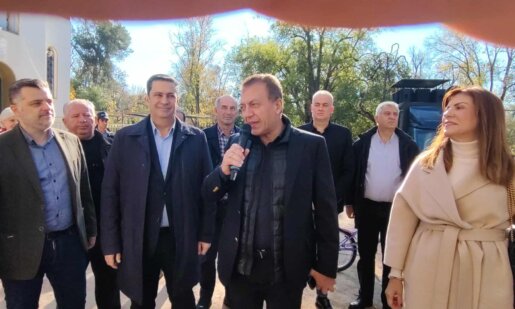 Ο Υφυπουργός Αθλητισμού, Γιάννης Βρούτσης, το πρωί της 10ης Δεκεμβρίου ήταν χαμογελαστός στο Πάρκο Αγρινίου με αφορμή τις δράσεις για το «Δ.Ε.Η. Tour of Hellas 2025».