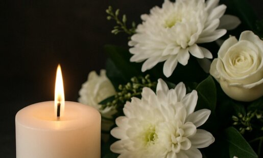 Ο Αθανάσιος Βουτσινάς του Παναγιώτη έφυγε από τη ζωή σε ηλικία 67 ετών και το μεσημέρι στον Ιερό Ναό Αγίου Νικολάου Μάστρου συγγενείς και φίλοι είπαν το τελευταίο «αντίο».