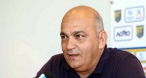 Ο Γεράσιμος Μπελεβώνης, Πρόεδρος της Π.Α.Ε. Παναιτωλικός βιώνει πολύ δύσκολες ώρες καθώς έφυγε από τη ζωή η μητέρα του - Συλλυπητήριες ανακοινώσεις από Π.Α.Ε. και Ερασιτέχνη.