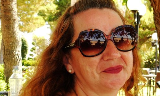 Η Σταυρούλα Δημητρακοπούλου άφησε την τελευταία της πνοή σε ηλικία 61 ετών και στο Μεσολόγγι πενθούν - Συγκλονίζουν τα λόγια του συζύγου της, Μιχάλη Κιτσινέλη.