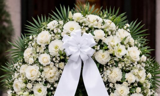 Ο Χρήστος Μπουλούμπασης του Κωνσταντίνου έφυγε από τη ζωή σε ηλικία 72 ετών, ο εκλιπών ήταν Οικονομολόγος στο επάγγελμα και το Αγρίνιο πενθεί για την απώλειά του.