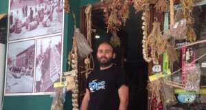 Ο Θάνος Στεργίου προ ημερών άφησε την τελευταία του πνοή και σήμερα (04/12) κατά τις μεσημεριανές ώρες στη Μητρόπολη Αγρινίου συγγενείς και φίλοι θα πουν το τελευταίο «αντίο» στον 40χρονο έμπορο.