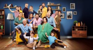 «Το Σόι σου» στον Alpha TV με διπλό επεισόδιο κάθε Παρασκευή στις 20:00 - Η Σάντρα ξεκινά μαθήματα οδήγησης - Περιλήψεις επεισοδίων (05/12)