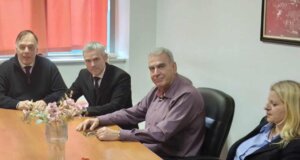 Στο Νοσοκομείο Αγρινίου βρέθηκε το μεσημέρι της Πέμπτης (22/01) ο Υφυπουργός Εργασίας και Βουλευτής Αιτωλοακαρνανίας της Νέας Δημοκρατίας, Κώστας Καραγκούνης.