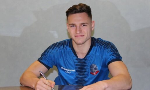 Ο Παναιτωλικός ψάχνεται να φέρει στο Αγρίνιο και τη Stoiximan SL1 τον Ντένις Πόλιτικ που έγινε επαγγελματίας στη Μπόλτον!