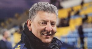 Ύστερα από 41 χρόνια στην ΕΛ.ΑΣ. ο Δημήτρης Γαλαζούλας αποστρατεύτηκε και όπως λέει και ο ίδιος «χαιρετίσματα λοιπόν στην εξουσία, εγώ κρατάω την ουσία και ονειρεύομαι».