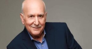 Ο Γιώργος Παπαδάκης δεν είναι πλέον ανάμεσά μας, σοκαρισμένοι άπαντες στον Δημοσιογραφικό χώρο αλλά και την οικογένεια του ΑΝΤ1, πέθανε από οξύ έμφραγμα σε ηλικία 75 ετών.