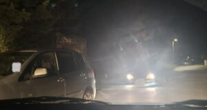 Στην Καμαρούλα Αγρινίου λίγο πριν τα μεσάνυχτα άνδρες της ΕΛ.ΑΣ. έφτασαν έξω από οικία ερευνώντας για τυχόν απόπειρα διάρρηξης.