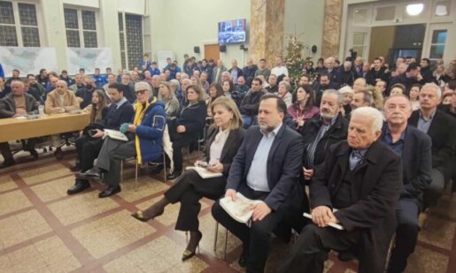 Στο Αγρίνιο την 7η Ιανουαρίου ο Βασίλης Σταρακάς παρουσίας παρουσία πλήθους κόσμου το νέο του βιβλίο που φέρει τον τίτλο «Η φανέλα με το νούμερο 5».