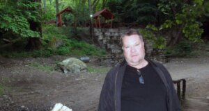 Ο Χριστόφορος Ιωάννου του Γεώργιου έφυγε από τη ζωή σε ηλικία 62 ετών και το Αγρίνιο πενθεί για την απώλειά του, ήταν γνωστός έμπορος ηχητικών συστημάτων.