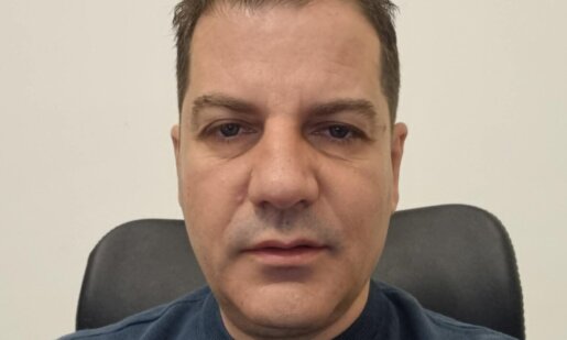 Ο Βασίλης Φωτάκης γνωστοποίησε τον λόγο για τον οποίον περνά πολύ δύσκολες ώρες καθώς έφυγε από τη ζωή η αγαπημένη του μητέρα, Αλεξάνδρα, σε ηλικία 78 ετών.