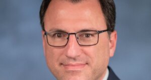 Η Ναύπακτος και ο Γιώργος Γούλας πενθούν καθώς έφυγε από τη ζωή ο πατέρας του Δημοτικού Συμβούλου σε ηλικία 93 ετών, αφιερωμένος στην οικογένειά του και την τέχνη του.