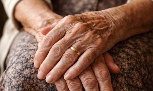 Στο Καινούργιο Αγρινίου έχει σημάνει συναγερμός με αφορμή την εξαφάνιση μιας ηλικιωμένης γυναίκας - Κινητοποίηση Αστυνομίας, Πυροσβεστικής και Εθελοντών.