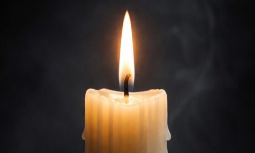 Η Λαμπρινή Μπουλάκου, χήρα Σπυρίδωνος, έφυγε από τη ζωή και στο άκουσμα της θλιβερής είδησης για τον χαμό της 68χρονης πενθεί το Καινούργιο Αγρινίου.