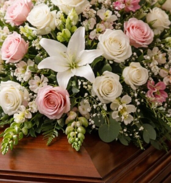 Η Ειρήνη Παπανίκου άφησε την τελευταία της πνοή και στο Μενίδι Αμφιλοχίας άπαντες πενθούν για τη 48χρονη μητέρα δύο παιδιών.