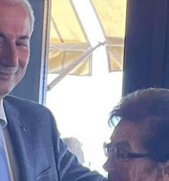 Ο Δήμαρχος Θέρμου, Σπύρος Κωνσταντάρας, αναφέρθηκε στη Βασιλική Σιαλμά την οποία «αποχαιρετούμε με αισθήματα βαθιάς θλίψης και εθνικής υπερηφάνειας».