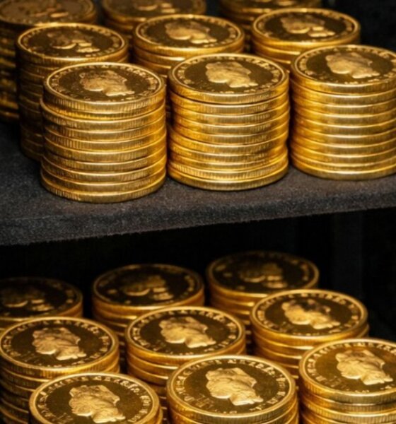 Στη Γαυρολίμνη Ναυπακτίας εξιχνιάστηκε μετά από 1,5 χρόνο υπόθεση κλοπής χρηματοκιβωτίου - Οι 4 κατηγορούμενοι αφαίρεσαν περισσότερα από 20.000 ευρώ και 50 χρυσές λίρες.