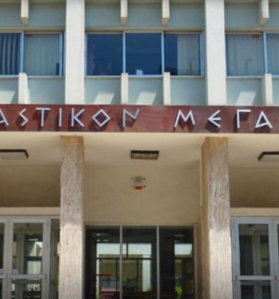 Στο Αγρίνιο οι τρεις νεαροί -και μάλιστα ανήλικοι- που οδηγήθηκαν στον Εισαγγελέα Πρωτοδικών μετά την αιματηρή επίθεση στον 16χρονο πήραν 24ωρη προθεσμία για να απολογηθούν.