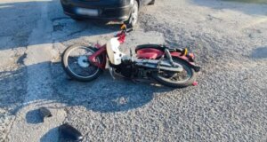 Στο Δοκίμι Αγρινίου κατά τις απογευματινές ώρες της Παρασκευής, 13 Μαρτίου 2026 ένας άνδρας οδηγήθηκε με ασθενοφόρο του Ε.Κ.Α.Β. στο Νοσοκομείο, μετά από τροχαίο ατύχημα.