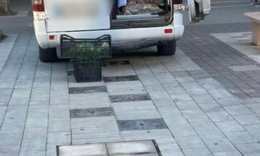 Ο Δήμος Αγρινίου εξέδωσε ανακοίνωση το μεσημέρι της 14ης Μαρτίου με αφορμή την επαναλαμβανόμενη φθορά στο επιδαπέδιο σιντριβάνι λέγοντας πως «θα αποδοθούν ευθύνες».