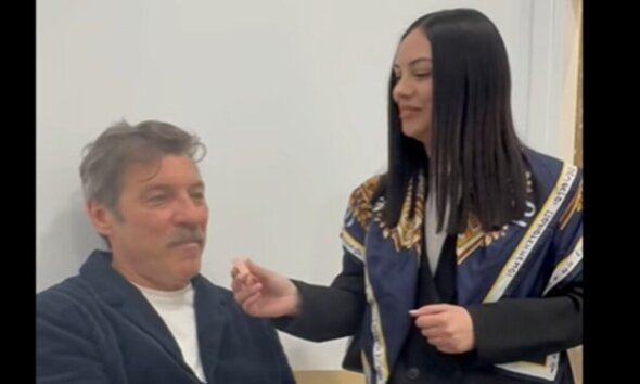 Ο καταξιωμένος ηθοποιός Γιάννης Στάνκογλου βρέθηκε το απόγευμα της Δευτέρας, 23 Μαρτίου 2026 στο Μεσολόγγι και όπως δήλωσε «είναι μια ιστορία που μας καθορίζει όλους».