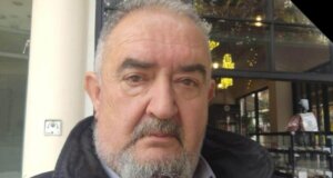 Ο Φώτης Καρκαλής ήταν ο άτυχος Αγρινιώτης που έχασε τη ζωή του σε τροχαίο αργά το βράδυ της Δευτέρας, 2 Μαρτίου 2026 - Ήταν πατέρας δύο παιδιών.