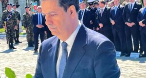 Ο Δήμαρχος Αγρινίου Γιώργος Παπαναστασίου έστειλε από την Ιερή Πόλη το πρωί της Κυριακής (22/03) το δικό του μήνυμα λέγοντας: «Το Μεσολόγγι έπεσε, αλλά η Ελλάδα υψώθηκε».