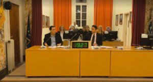 Ο Δήμαρχος Αγρινίου, Γιώργος Παπαναστασίου, τόνισε στο ξεκίνημα των Συνεδριάσεων του Δημοτικού Συμβουλίου πως «στο Πανεπιστήμιο Πατρών είναι αναξιόπιστοι, δε συζητάμε μαζί τους».