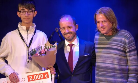 Ο Περικλής Κίτσος αναδείχθηκε αργά το βράδυ της 14ης Μαρτίου ο Μεγάλος Νικητής του 3ου Διαγωνισμού Μουσικής Δημιουργίας της Γυμναστικής Εταιρείας Αγρινίου!