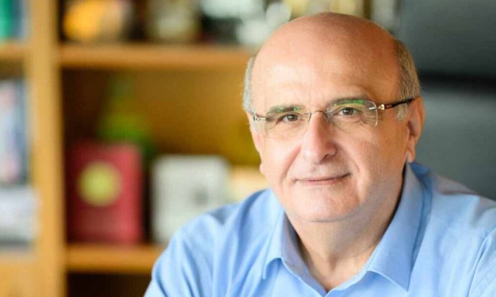 Ο Χρήστος Μπούρας, Πρύτανης του Πανεπιστημίου Πατρών δήλωσε με τον πλέον ξεκάθαρο τρόπο πως «δεν μας έχει απασχολήσει η δημιουργία ούτε Κτηνιατρικού, ούτε άλλου Τμήματος στην Αιτωλοακαρνανία».