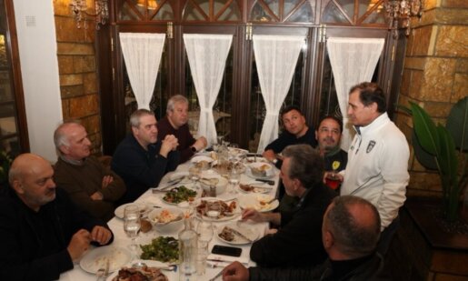 Στο Αγρίνιο το Σάββατο, 28 Μαρτίου 2026 σημειώθηκε το ιστορικό φιλικό μεταξύ Παλαιμάχων Παναιτωλικού και Π.Α.Ο.Κ. ενώ αργότερα η Αγρινιώτικη Π.Α.Ε. παρέθεσε δείπνο.