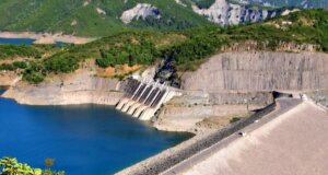 Με κοινή τους ανακοίνωση οι Δήμοι Αγράφων, Αγρινίου, Αμφιλοχίας και Καρπενησίου γνωστοποίησαν πως διεκδικούν θεσμικά τα νόμιμα δικαιώματά τους.