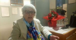 Η Θερμιώτισσα Έφη Παπαθεοδώρου μίλησε στο AgrinioTimesTV και μας επιβεβαίωσε πως θα γυρίσει Video Clip με τον Akyla για το «Ferto» μετά από παρότρυνση Καπουτζίδη!
