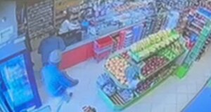 Ο Μύτικας Αιτωλοακαρνανίας στο επίκεντρο - Σχηματισμός δικογραφίας για απόπειρα ληστείας με καραμπίνα, βίντεο από τις κάμερες ασφαλείας.