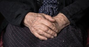 Προ ημερών στη Μακρυνεία σημειώθηκε μια τηλεφωνική απάτη πολλών χιλιάδων ευρώ - Προσποιήθηκε το παιδί της και της «έφαγε» 11 χιλιάδες ευρώ!