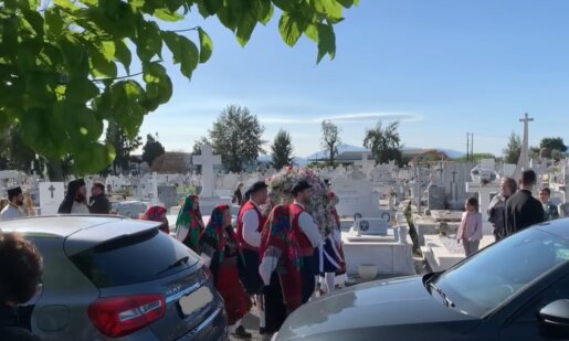 Τη Μεγάλη Παρασκευή 2026 κατά τις απογευματινές ώρες στο Αγρίνιο πραγματοποιήθηκε η Περιφορά Επιταφίου στο Κοιμητήριο προεξάρχοντος του Μητροπολίτη Δαμασκηνού.