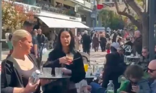 Μεγάλη Παρασκευή 2026 στο Αγρίνιο και ο καιρός είναι «σύμμαχος» - Μικροί και μεγάλοι στους κεντρικούς δρόμους για καφέ και ψώνια.