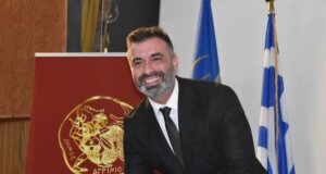 Ο Αντιδήμαρχος Αγρινίου, Πάνος Μαρνέζος, ζητά μέσω ανάρτησής του «να τηρούμε τα έθιμα του Πάσχα με σεβασμό σε ζώα και συνανθρώπους μας».