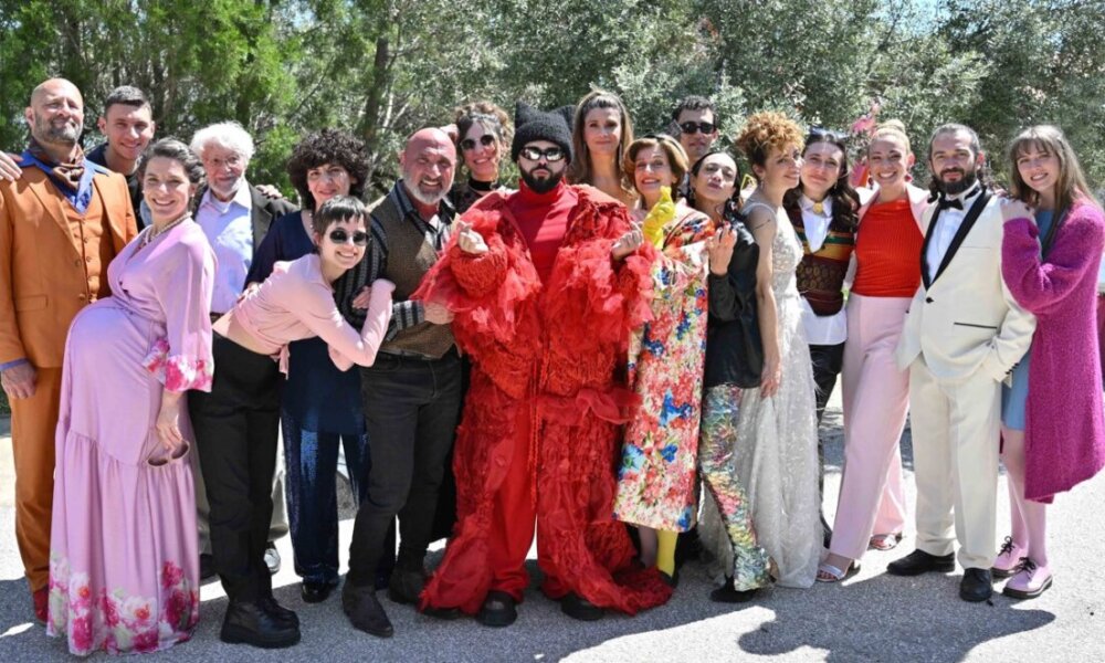 Στην Ε.Ρ.Τ. και την τηλεοπτική σειρά «Το Παιδί» το διήμερο 15 και 16 Απριλίου 2026 και ώρα 23:00 ο Akylas χορεύει στο Νεοχώρι στο ρυθμό του «Ferto»!