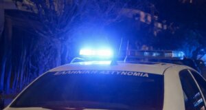 Στο Ζευγαράκι Αγρινίου την Κυριακή των Βαΐων, 5 Απριλίου 2026 συνελήφθησαν από άνδρες της Ασφάλειας τρεις Αλβανοί για την ένοπλη ληστεία στο Θέρμο.